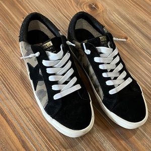 Vintage Havana Camo Sneaker